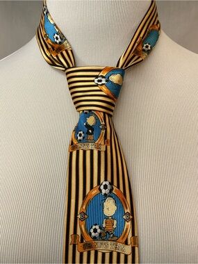 2040 - Peanuts Gold, Black & White Striped Silk Tie